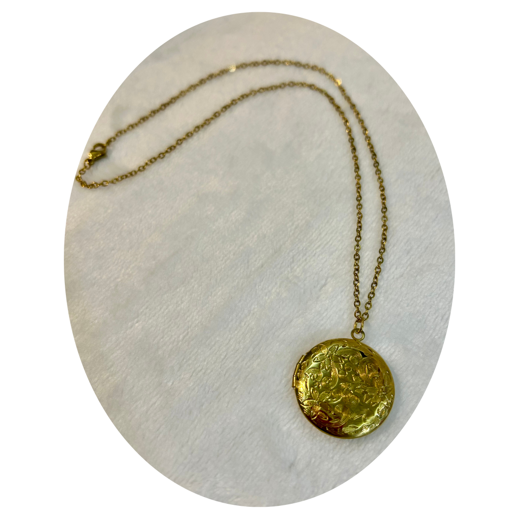 ✨ Blooming Memories Locket ✨🌸
