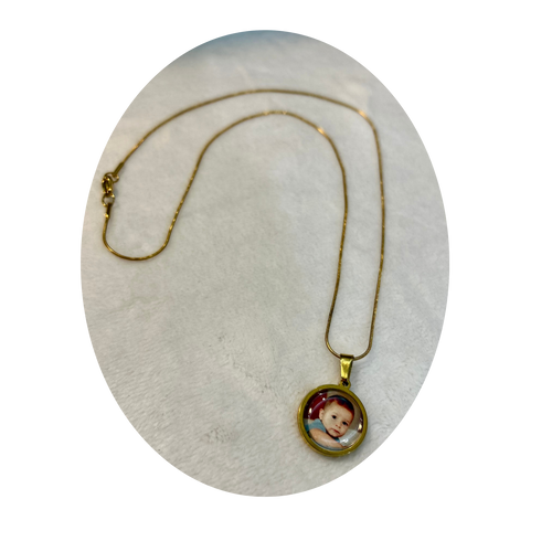 "Drop" Gold Charm